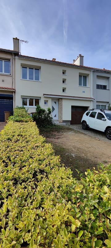 Travaux d'isolation thermique par l'extérieur d'une maison