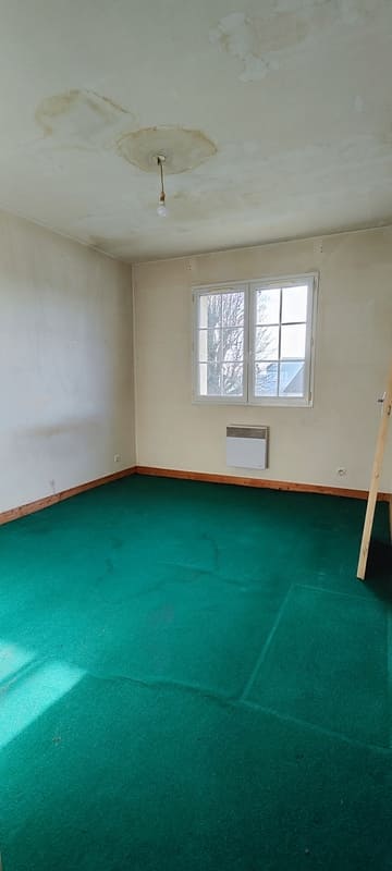 Pièce avant travaux de rénovation d'un appartement